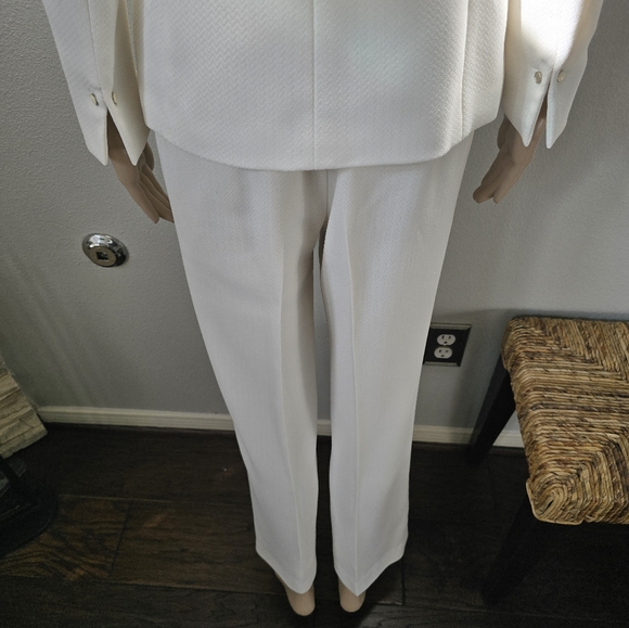 Kasper power suit - Picture 7 of 16